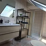 Au Coin De La Cascade *