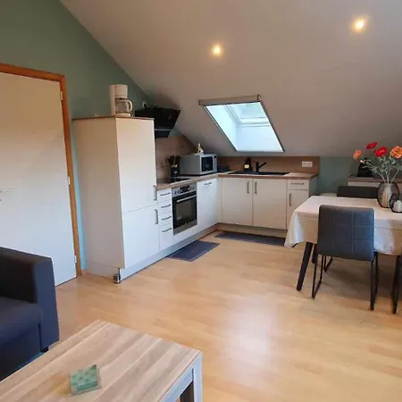 Au Coin De La Cascade Apartman *